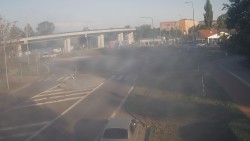 Křižovatka ulic Velká Dlážka a Polní