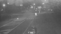 Křižovatka ulic Velká Dlážka a Polní