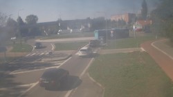 Křižovatka ulic Velká Dlážka a Polní