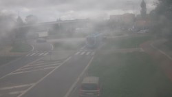 Křižovatka ulic Velká Dlážka a Polní
