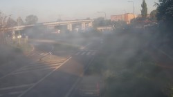 Křižovatka ulic Velká Dlážka a Polní