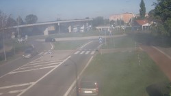 Křižovatka ulic Velká Dlážka a Polní