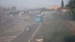 Křižovatka ulic Velká Dlážka a Polní