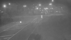 Křižovatka ulic Velká Dlážka a Polní