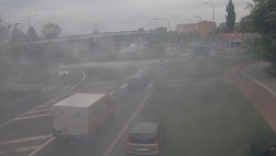 Křižovatka ulic Velká Dlážka a Polní