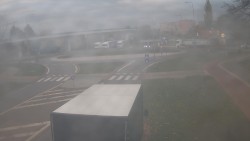 Křižovatka ulic Velká Dlážka a Polní