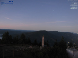 Pohled na jihozápad, Smrk