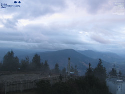 Pohled na jihozápad, Smrk