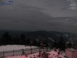 Pohled na jihozápad, Smrk