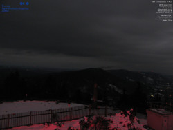 Pohled na jihozápad, Smrk