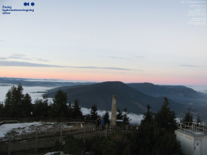 Lysá hora - Pohled na jihozápad, Smrk - 12.12.2025 v 07:45 Lysá hora - Pohled na jihozápad, Smrk - 12.12.2025 v 07:45