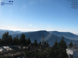 Pohled na jihozápad, Smrk