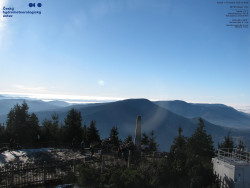 Pohled na jihozápad, Smrk