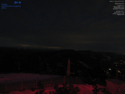 Pohled na jihozápad, Smrk