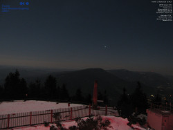 Pohled na jihozápad, Smrk