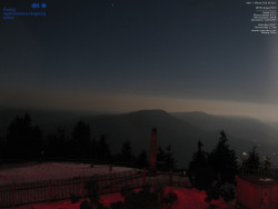 Pohled na jihozápad, Smrk