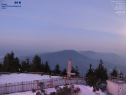 Pohled na jihozápad, Smrk