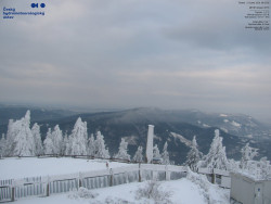 Pohled na jihozápad, Smrk