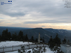 Pohled na jihozápad, Smrk