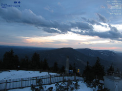 Pohled na jihozápad, Smrk