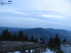 Pohled na jihozápad, Smrk