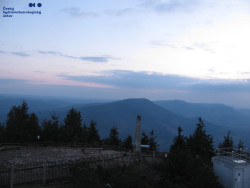 Pohled na jihozápad, Smrk