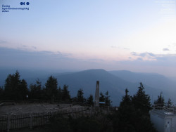 Pohled na jihozápad, Smrk