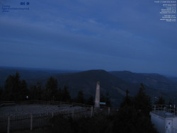 Pohled na jihozápad, Smrk