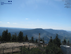 Pohled na jihozápad, Smrk