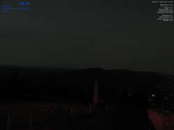 Pohled na jihozápad, Smrk