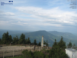 Pohled na jihozápad, Smrk