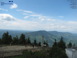 Pohled na jihozápad, Smrk