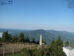 Pohled na jihozápad, Smrk