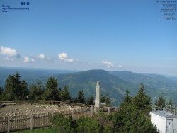 Pohled na jihozápad, Smrk