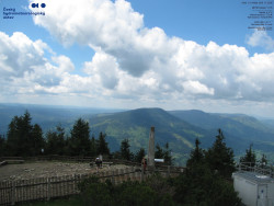 Pohled na jihozápad, Smrk