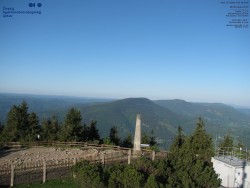 Pohled na jihozápad, Smrk