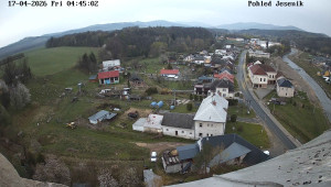 Obec Mikulovice - Pohled na Jeseniky - 17.4.2026 v 05:45 Obec Mikulovice - Pohled na Jeseniky - 17.4.2026 v 05:45