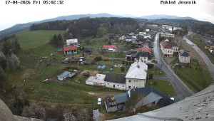 Obec Mikulovice - Pohled na Jeseniky - 17.4.2026 v 06:02 Obec Mikulovice - Pohled na Jeseniky - 17.4.2026 v 06:02