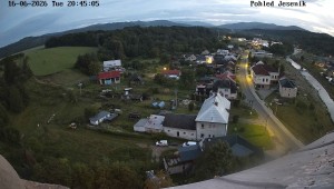 Gemeinde Mikulovice - Blick auf das Jeseníky-Gebirge - 16.6.2026 v 21:45 Gemeinde Mikulovice - Blick auf das Jeseníky-Gebirge - 16.6.2026 v 21:45