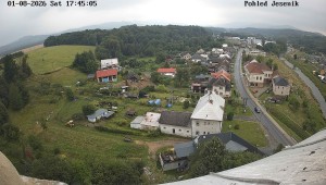 Obec Mikulovice - Pohled na Jeseniky - 1.8.2026 v 18:45 Obec Mikulovice - Pohled na Jeseniky - 1.8.2026 v 18:45