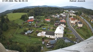Obec Mikulovice - Pohled na Jeseniky - 17.9.2026 v 07:45 Obec Mikulovice - Pohled na Jeseniky - 17.9.2026 v 07:45