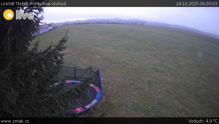 Letiště Třebíč - Pohled na východ - 14.10.2025 v 08:30 Letiště Třebíč - Pohled na východ - 14.10.2025 v 08:30
