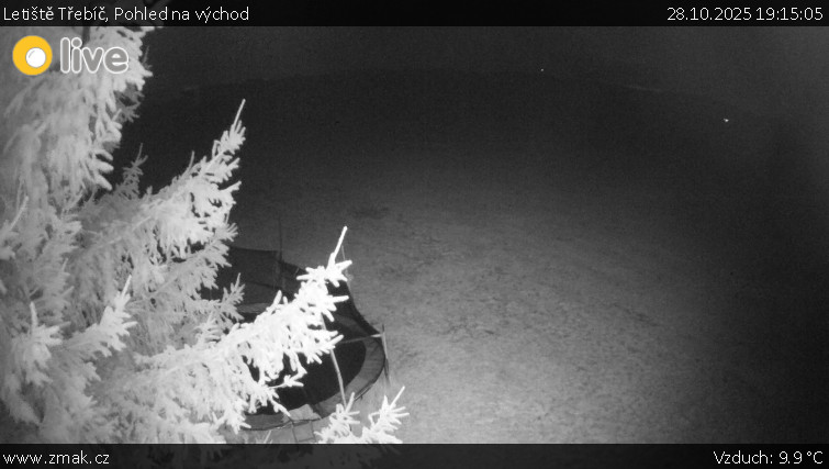 Letiště Třebíč - Pohled na východ - 28.10.2025 v 19:15 Letiště Třebíč - Pohled na východ - 28.10.2025 v 19:15