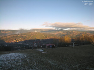Skiareál Kamenec - Jablonec nad Jizerou - Pohled na Krkonoše - 27.12.2025 v 15:15 Skiareál Kamenec - Jablonec nad Jizerou - Pohled na Krkonoše - 27.12.2025 v 15:15