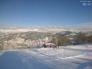 Skiareál Kamenec - Jablonec nad Jizerou - Pohled na Krkonoše - 5.1.2026 v 13:30 Skiareál Kamenec - Jablonec nad Jizerou - Pohled na Krkonoše - 5.1.2026 v 13:30
