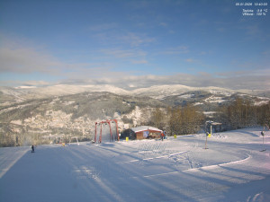 Skiareál Kamenec - Jablonec nad Jizerou - Pohled na Krkonoše - 5.1.2026 v 13:45 Skiareál Kamenec - Jablonec nad Jizerou - Pohled na Krkonoše - 5.1.2026 v 13:45