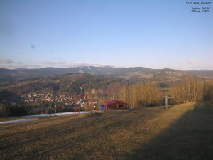 Skiareál Kamenec - Jablonec nad Jizerou - Pohled na Krkonoše - 27.3.2026 v 17:15 Skiareál Kamenec - Jablonec nad Jizerou - Pohled na Krkonoše - 27.3.2026 v 17:15