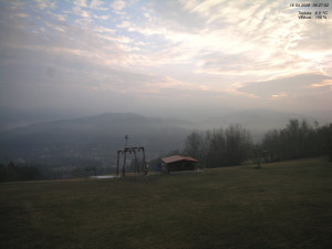 Skiareál Kamenec - Jablonec nad Jizerou - Pohled na Krkonoše - 16.4.2026 v 06:30 Skiareál Kamenec - Jablonec nad Jizerou - Pohled na Krkonoše - 16.4.2026 v 06:30
