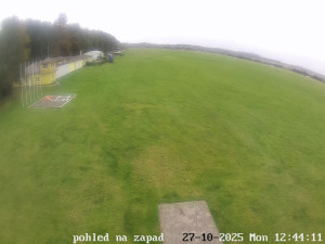 Letiště Břeclav - Areál letiště - 27.10.2025 v 11:45 Letiště Břeclav - Areál letiště - 27.10.2025 v 11:45