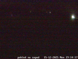 Letiště Břeclav - Areál letiště - 15.12.2025 v 18:15 Letiště Břeclav - Areál letiště - 15.12.2025 v 18:15